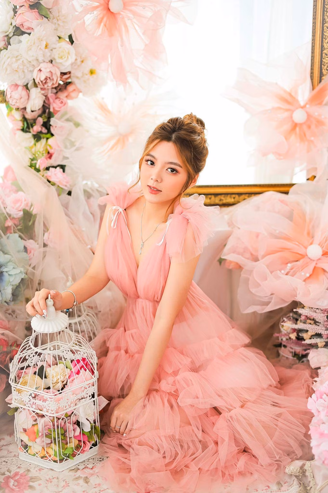 Ngắm nhìn bộ ảnh đẹp như công chúa của nữ sinh Đại học Công nghiệp TP.HCM ảnh 7