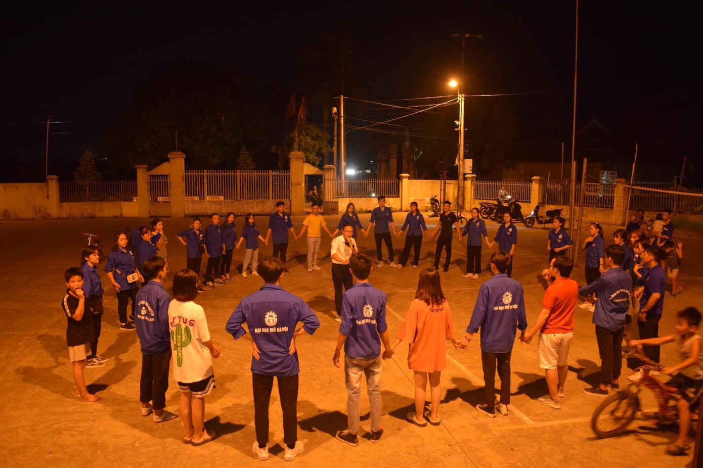 Hành trình mùa hè xanh của trường Đại học Mở Hà Nội ảnh 8