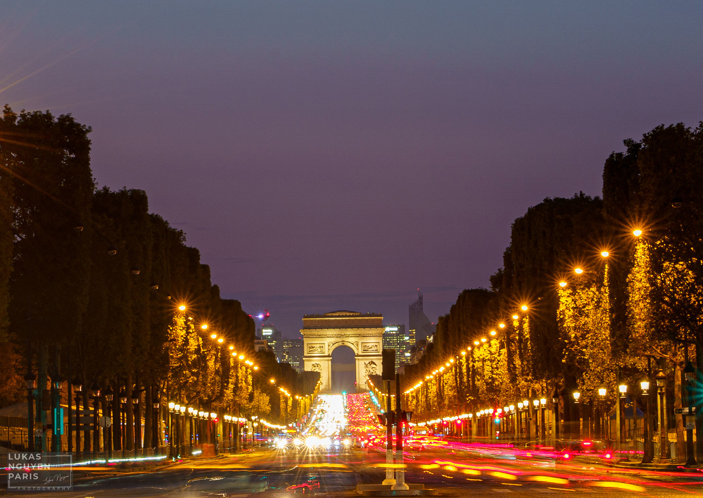 Thành phố Paris về đêm mùa COVID-19 qua góc máy của du học sinh Việt Nam ảnh 4