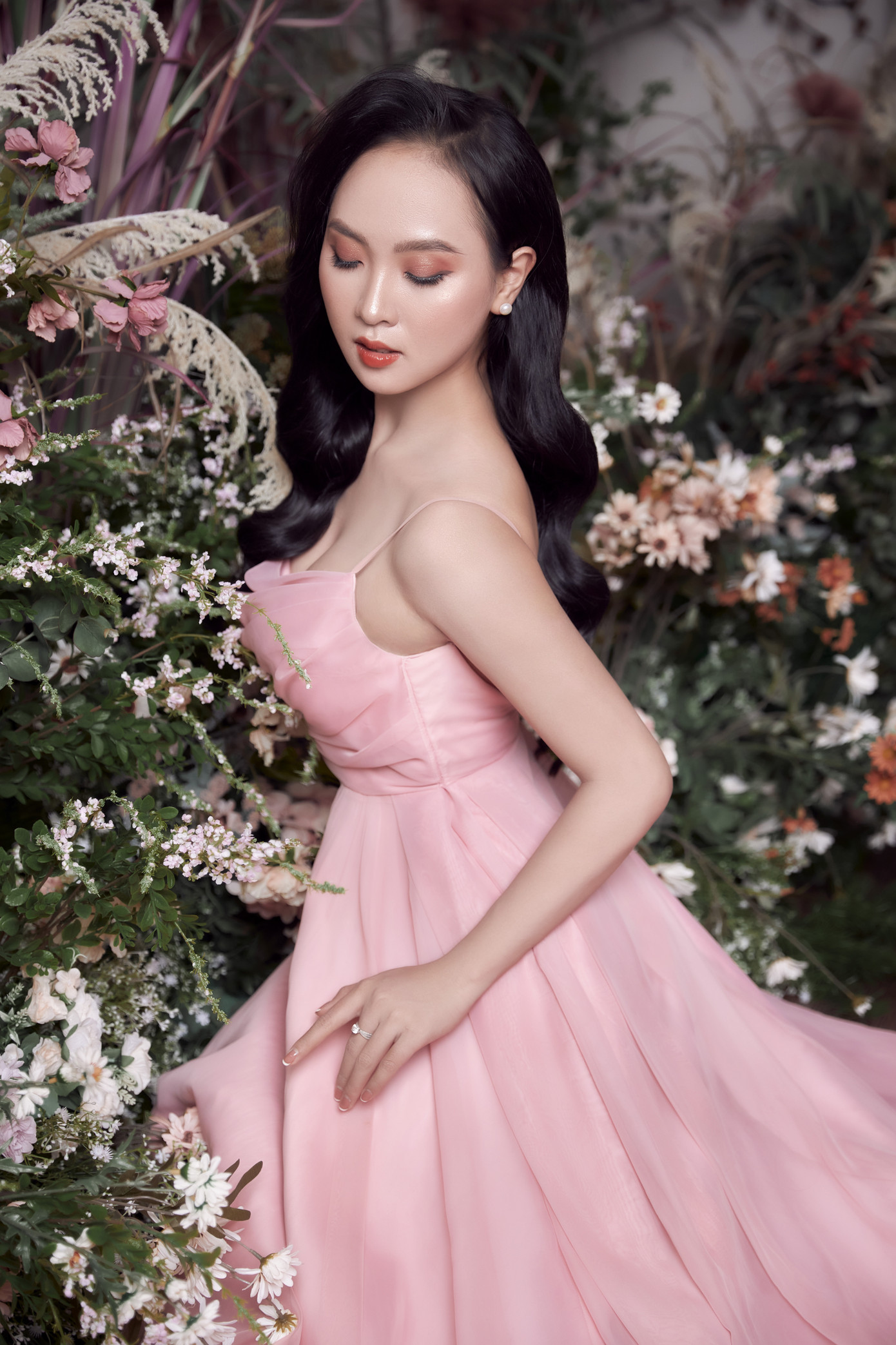 10X xứ Nghệ ‘hóa’ nàng công chúa ngọt ngào trong bộ ảnh mới ảnh 2