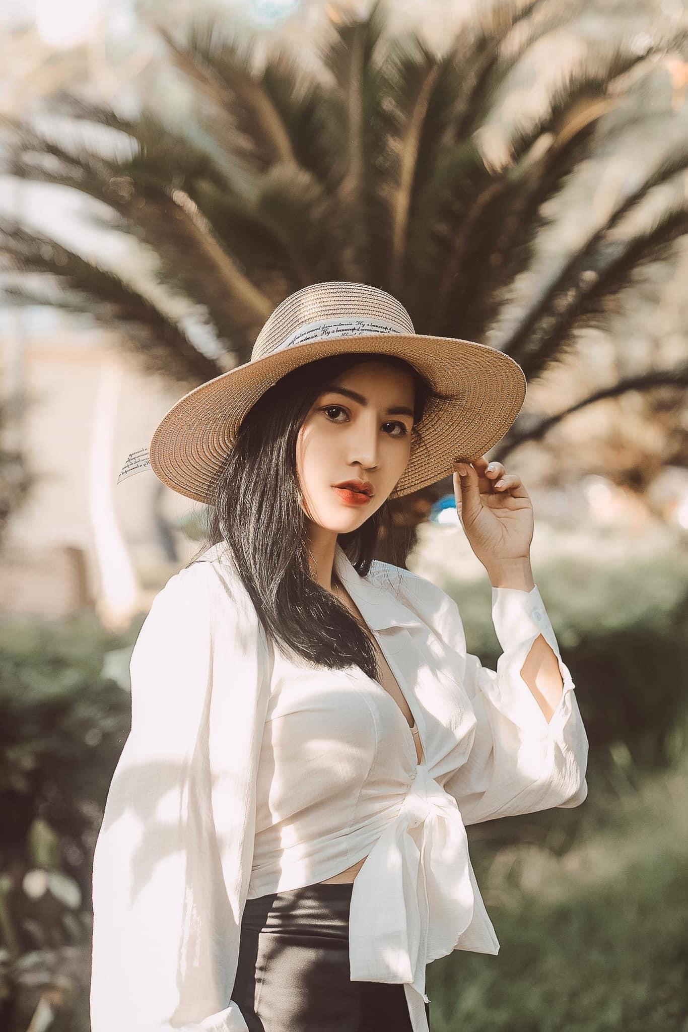 Phạm Hương: “Học nghệ thuật vì đam mê, không phải để đánh đổi” ảnh 1