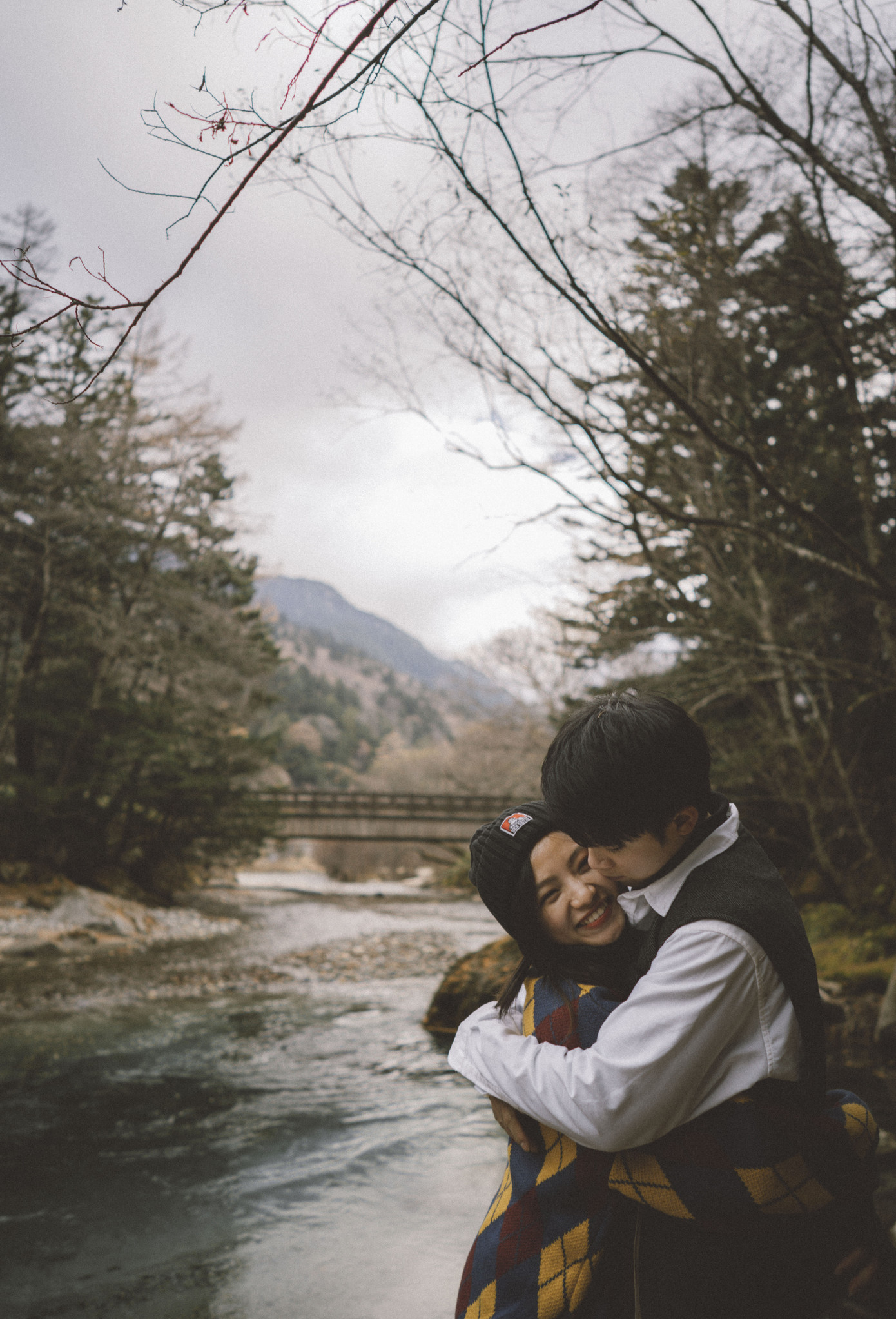 Gặp được nhau giữa hàng vạn người quả là một điều may mắn và hạnh phúc! ảnh 11