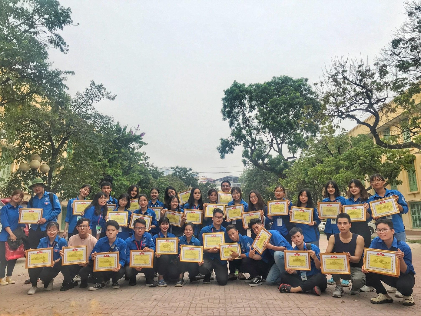 Mùa hè xanh tình nguyện của tuổi trẻ trường Đại học Thương Mại ảnh 26