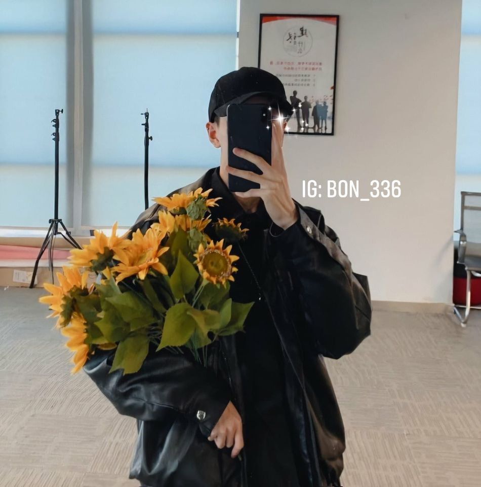 Danh tính bí ẩn của nam sinh xứ Trung với loạt cover khiến Fans Việt “lụi tim” ảnh 6