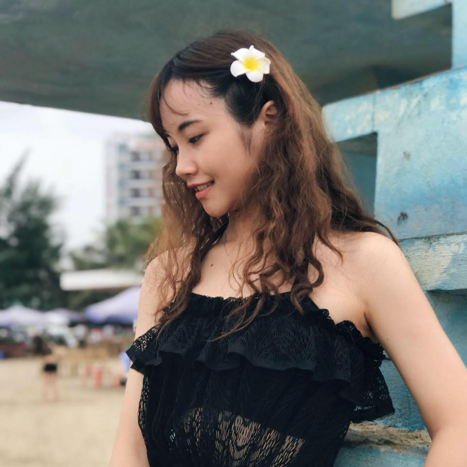 Tân cử nhân trẻ tuổi nhất trường ĐH Kinh tế Quốc dân là Đảng viên, sinh viên xuất sắc ảnh 11