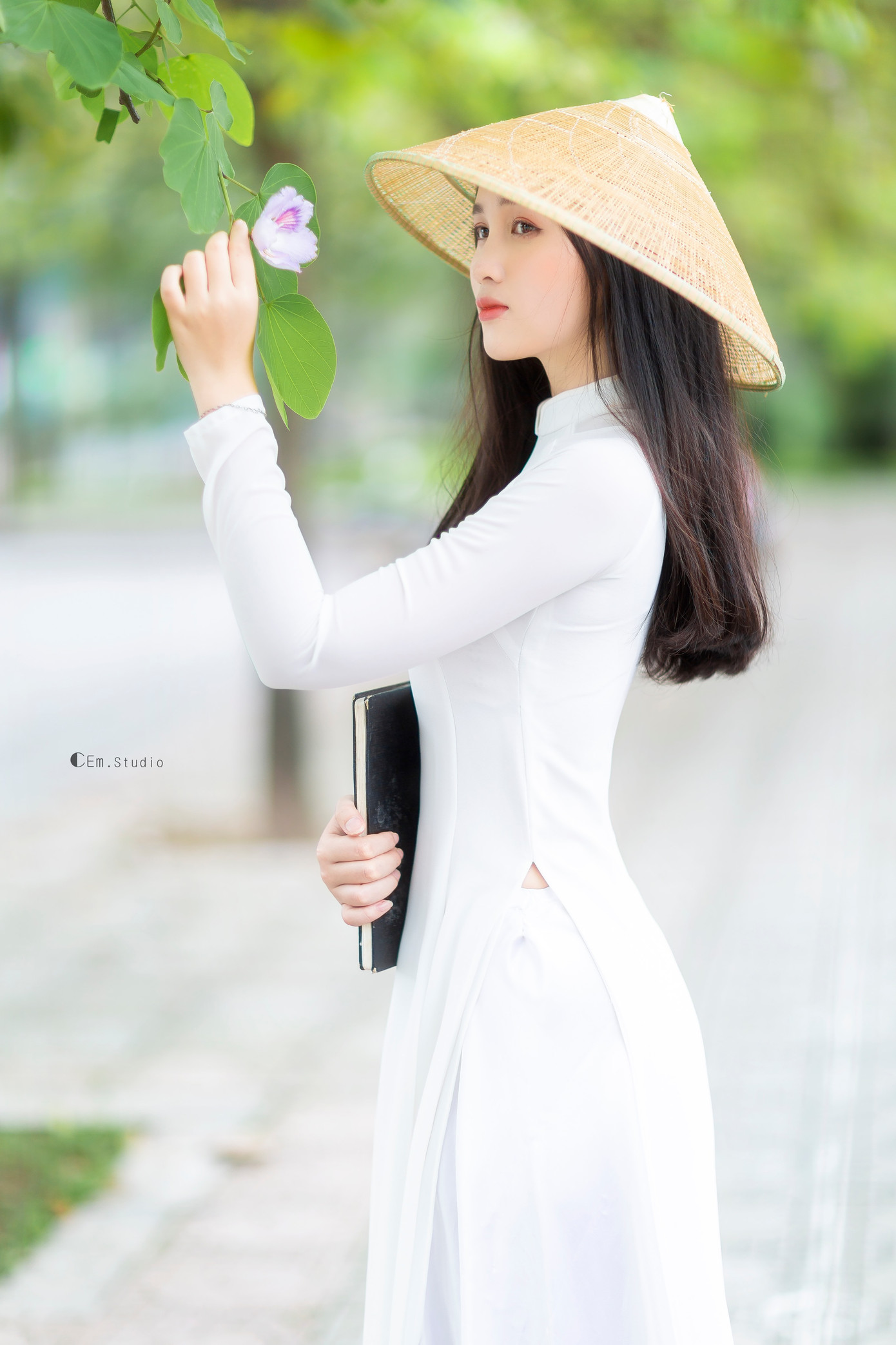  Hoa khôi ĐH Quốc gia tích cực hưởng ứng phong trào phòng chống dịch COVID-19 ảnh 3