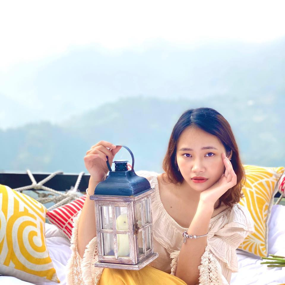 Tân cử nhân trẻ tuổi nhất trường ĐH Kinh tế Quốc dân là Đảng viên, sinh viên xuất sắc ảnh 15