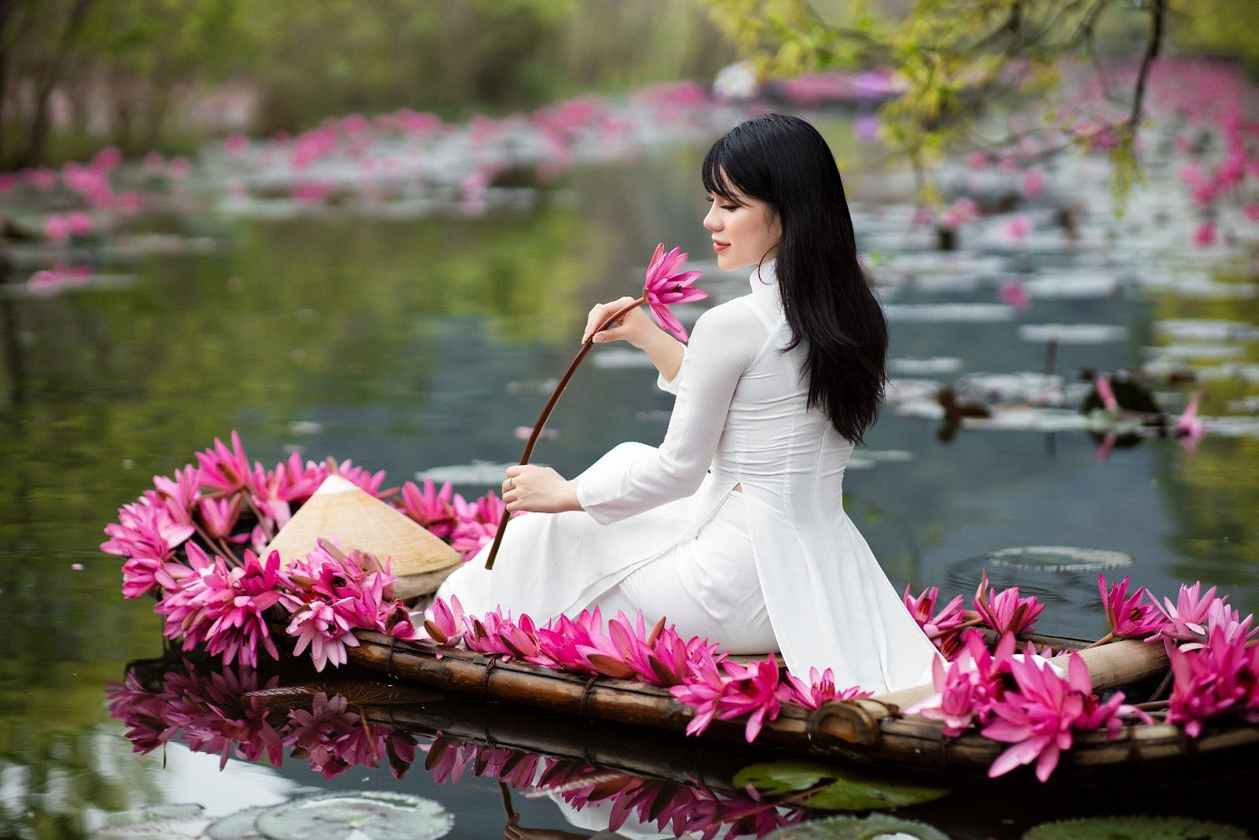 Nàng thơ 9X ‘gieo thương nhớ’ với nét đẹp dịu dàng bên hoa súng ảnh 13