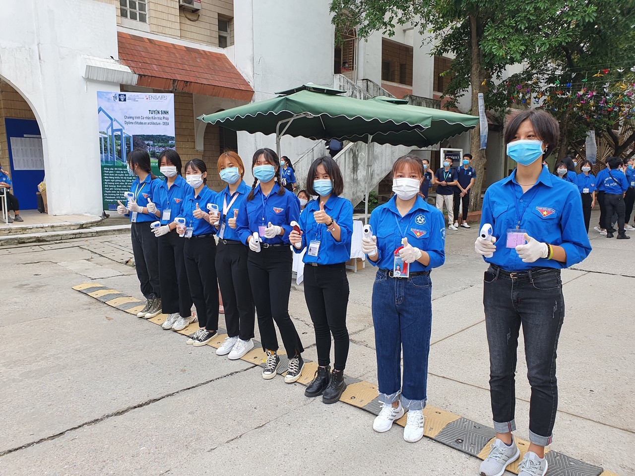 Kỳ thi đặc biệt và những cách tiếp sức mùa thi đậm chất Kiến trúc ảnh 1