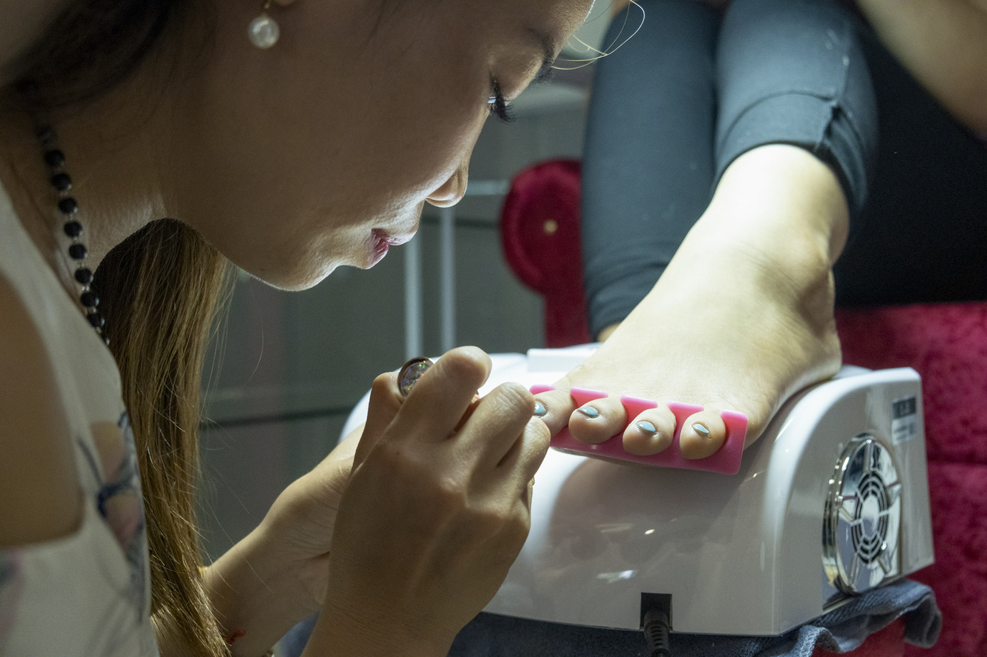 “Kỳ lạ” tiệm Nail mọc lên giữa trường Đại học ảnh 11