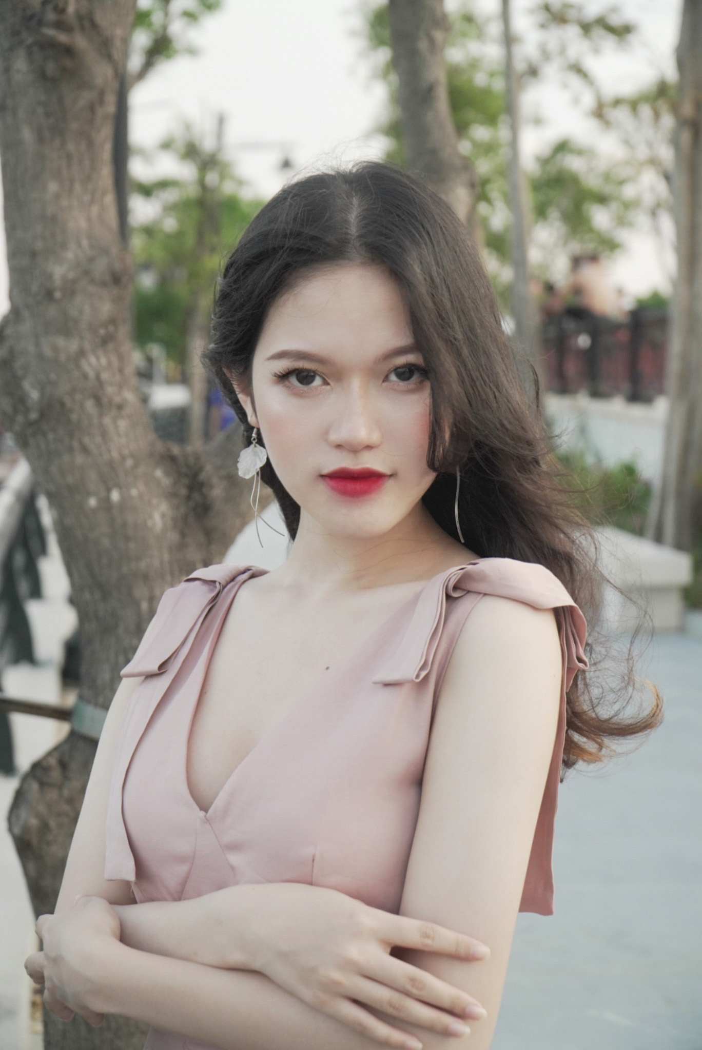 Sinh viên giỏi 3 năm kiêm người mẫu ảnh, diễn viên, Make-up Artist và dẫn chương trình ảnh 15