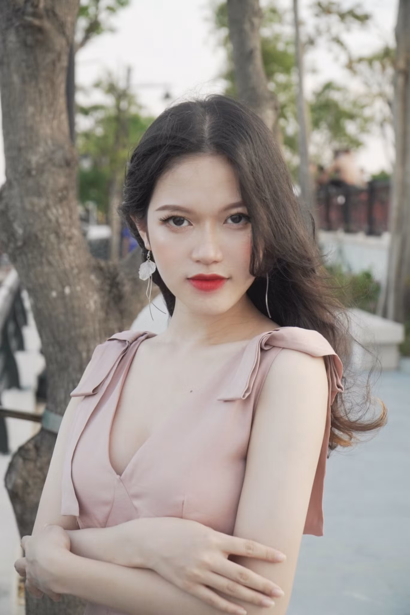 Sinh viên giỏi 3 năm kiêm người mẫu ảnh, diễn viên, Make-up Artist và dẫn chương trình ảnh 15