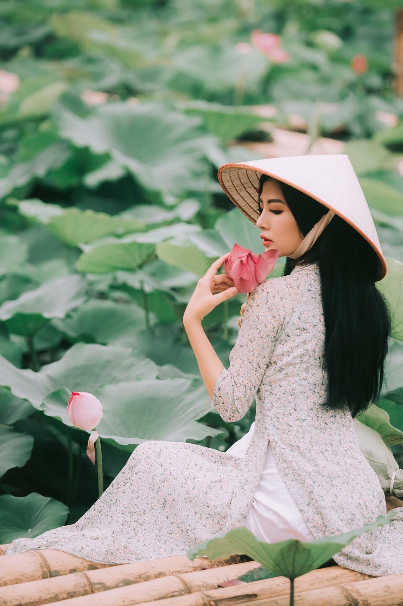 Nữ sinh Nghệ An học Thuỷ Lợi, thi Hoa khôi và kinh doanh ảnh 12