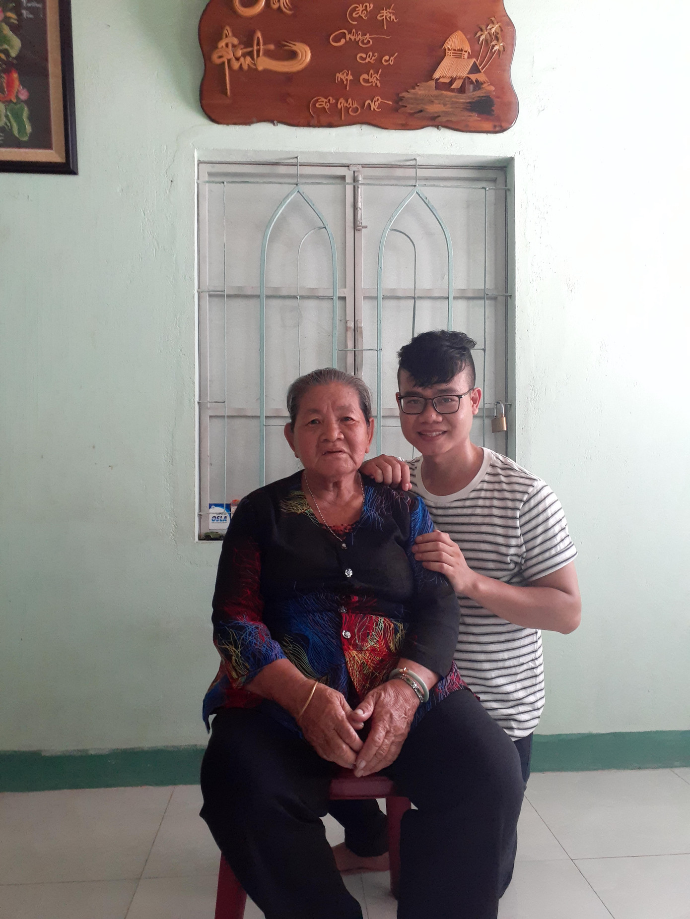 Từ cậu bé bán bánh mì đến sinh viên trường Đại học quốc tế ảnh 2