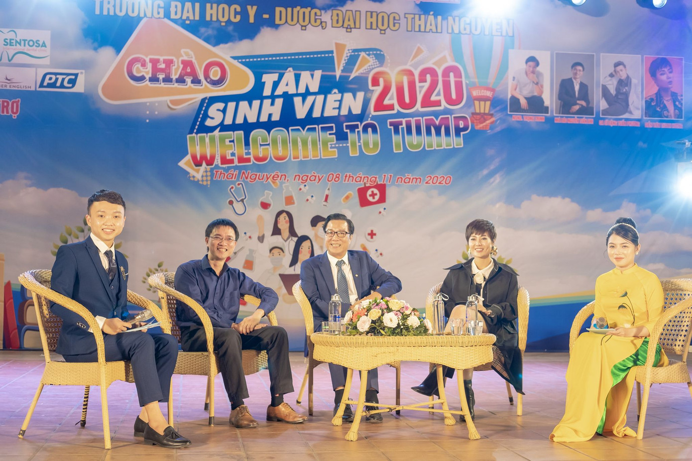 Chào tân sinh viên trường Y Dược Thái Nguyên: 50 suất học bổng 290 triệu đồng được trao ảnh 7