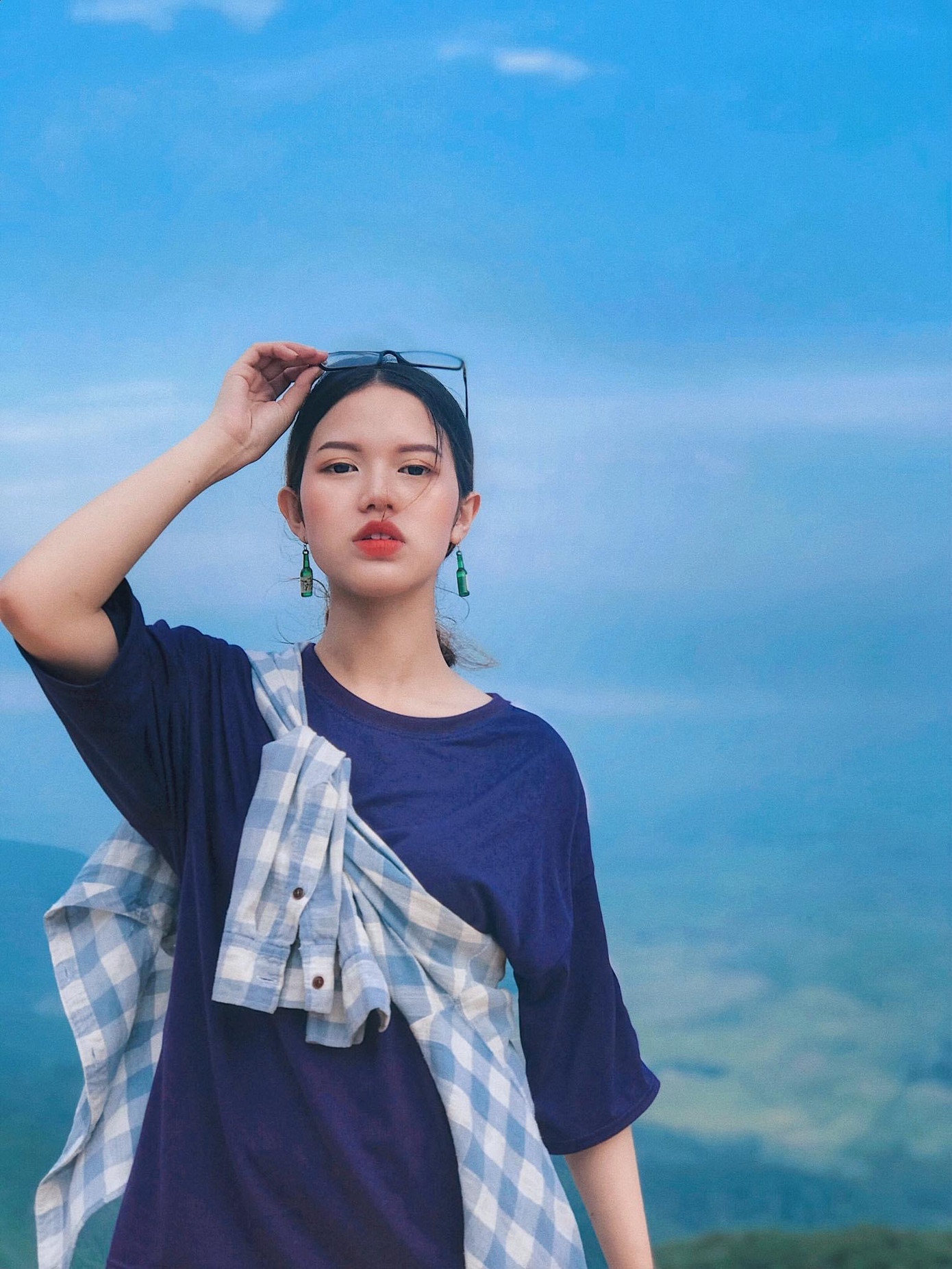 Sinh viên giỏi 3 năm kiêm người mẫu ảnh, diễn viên, Make-up Artist và dẫn chương trình ảnh 14