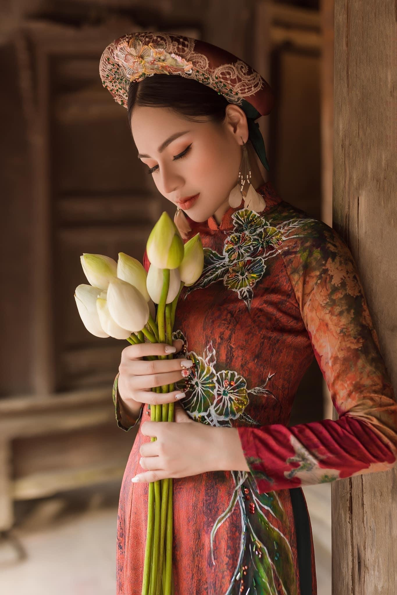 Phạm Hương: “Học nghệ thuật vì đam mê, không phải để đánh đổi” ảnh 15