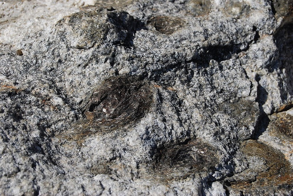 Thăm vùng đất những hòn đá biết sinh nở ảnh 4