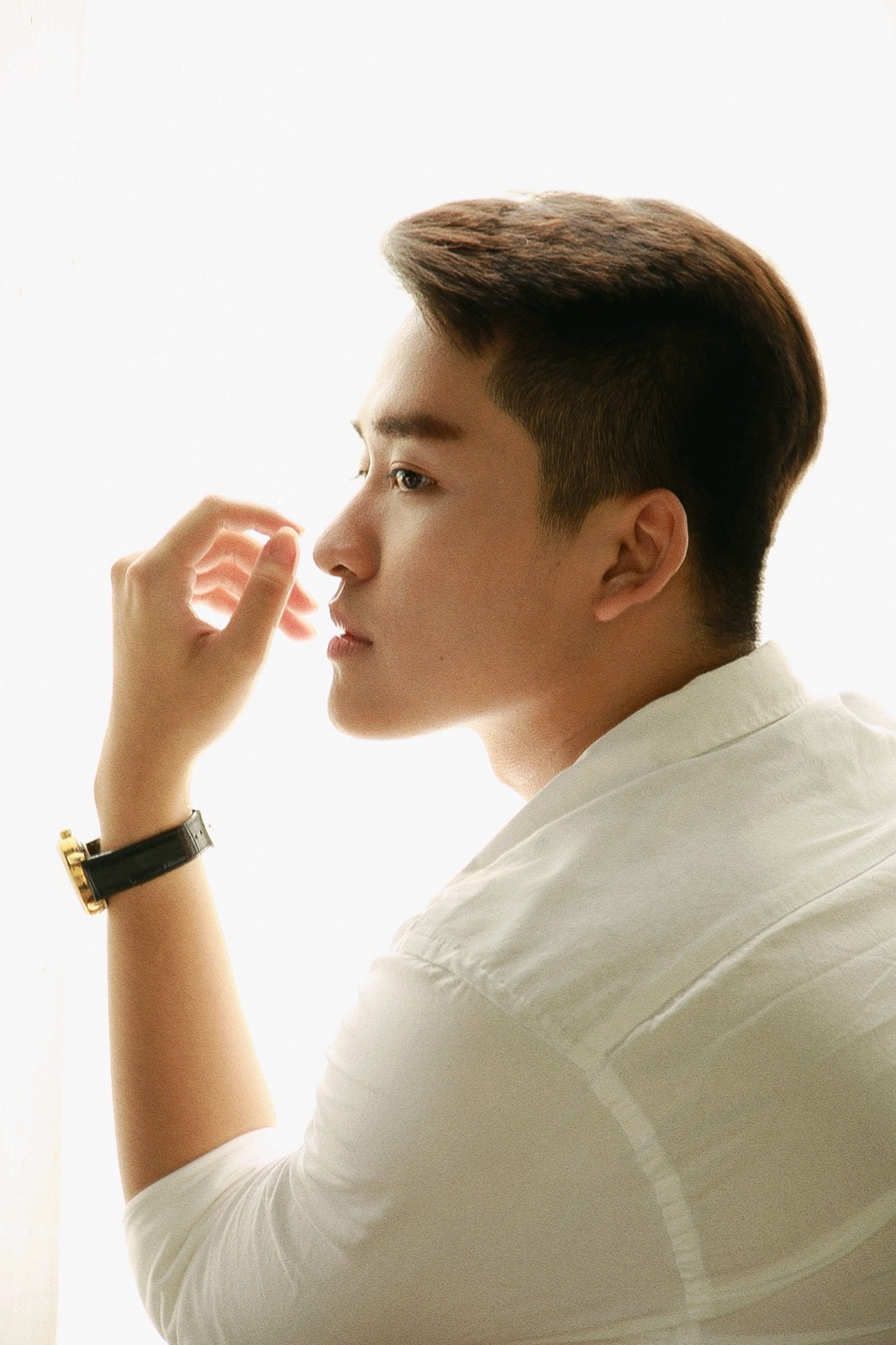 Từ một chàng trai hướng nội đến tự tin dẫn chương trình trước đám đông ảnh 6