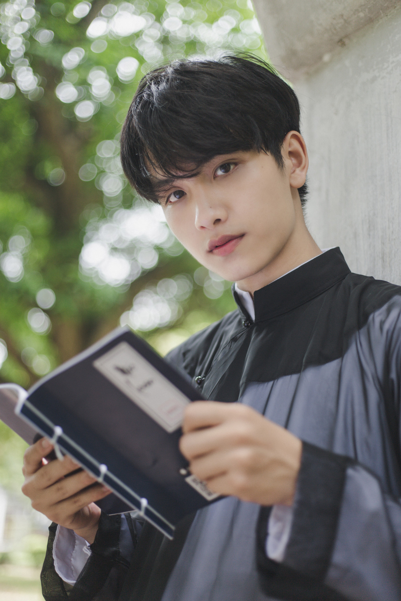 Hot boy Đại học Y trong bộ ảnh Quốc phục ảnh 13