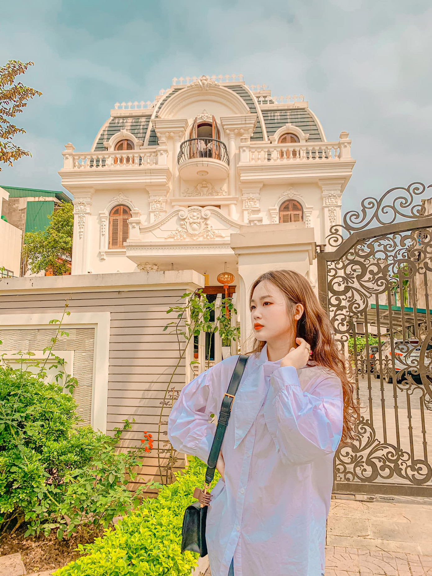 Vẻ đẹp chuẩn Hàn Quốc của nữ sinh trường ĐH Kinh doanh và Công nghệ Hà Nội ảnh 4