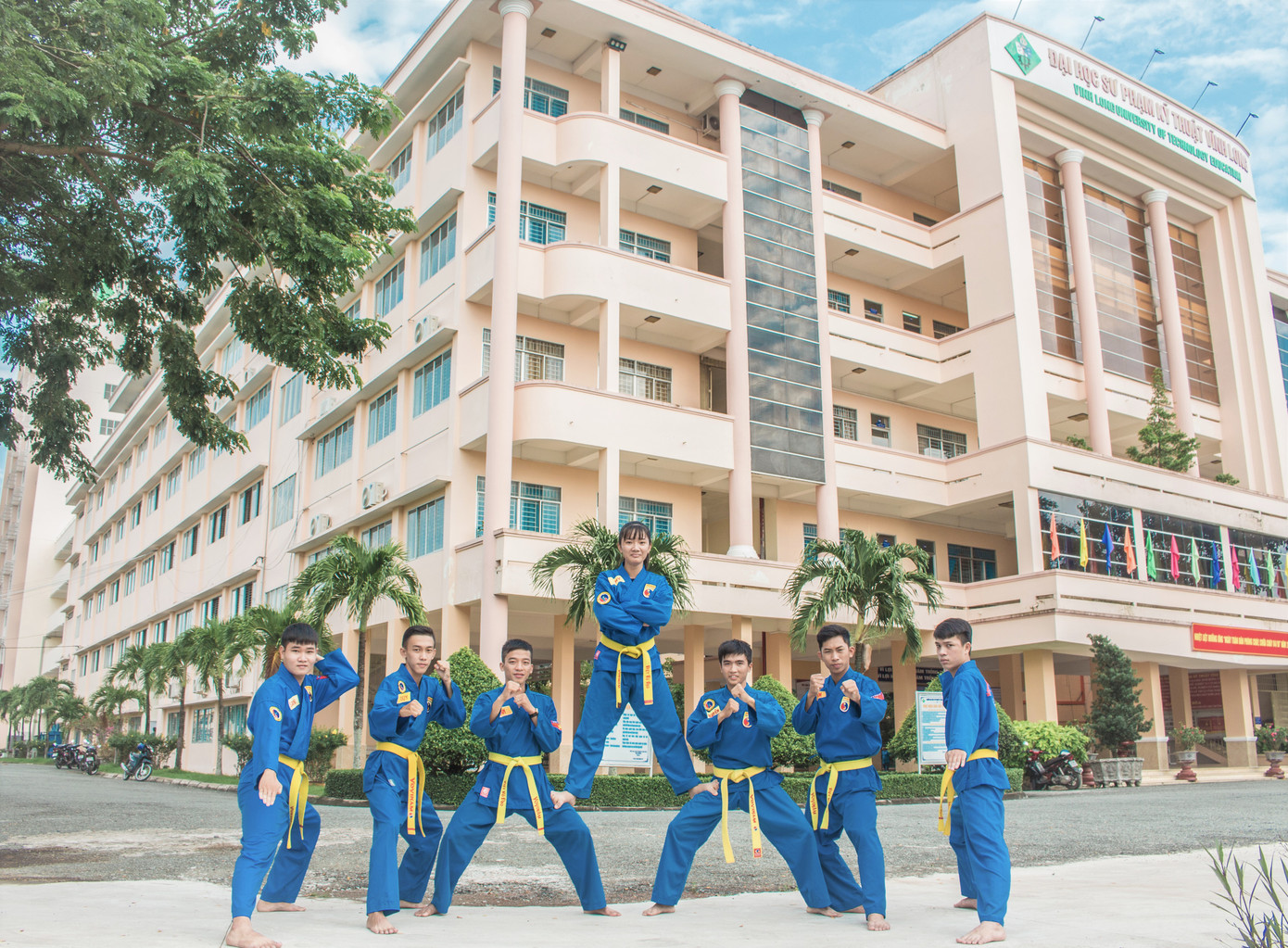 Trường Đại học Sư phạm kỹ thuật Vĩnh Long: Tự hào quá khứ, kiến tạo tương lai ảnh 13