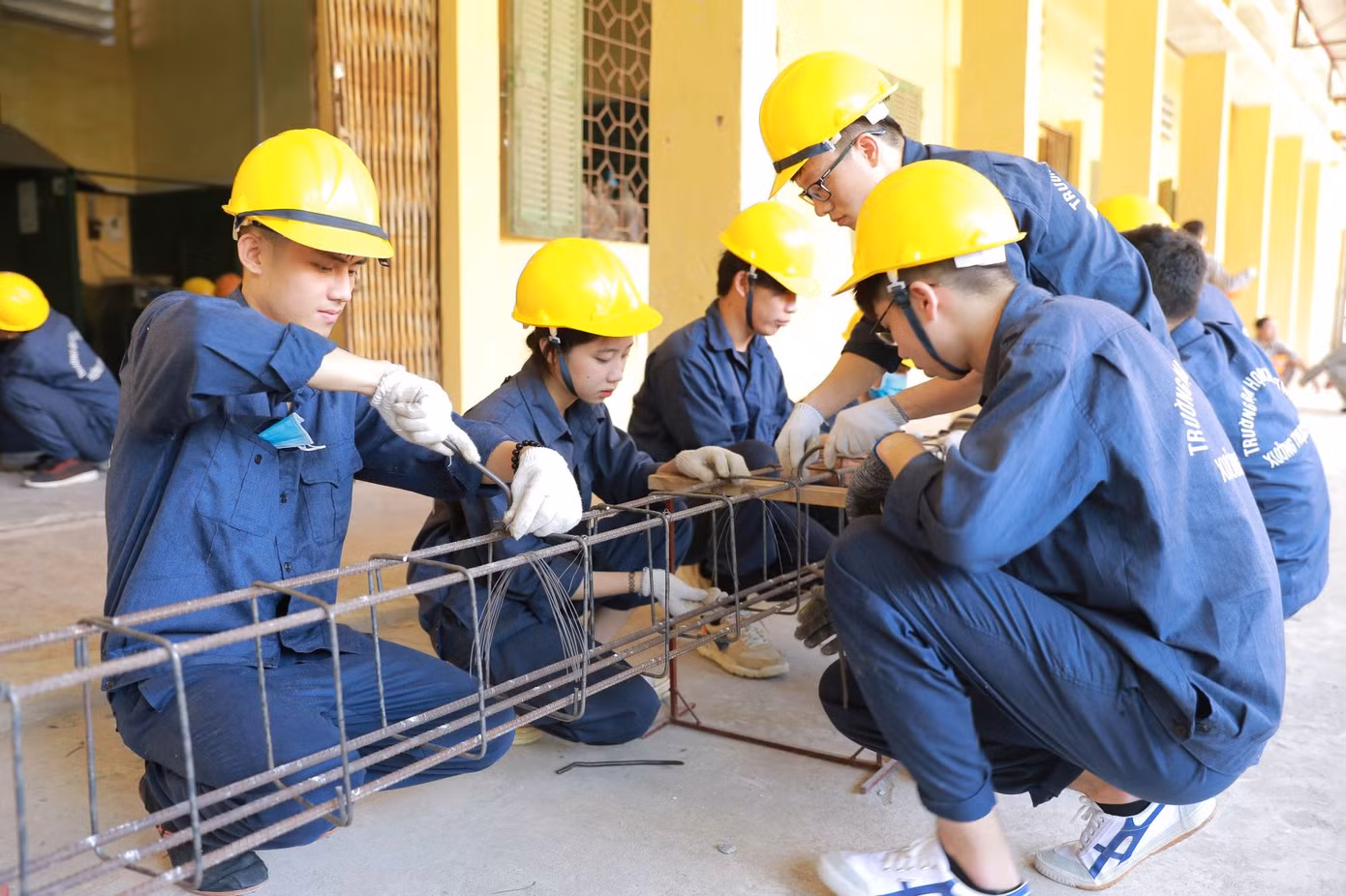 Sinh viên Đại học Kiến trúc Hà Nội hào hứng với chương trình Thực tập công nhân ảnh 10