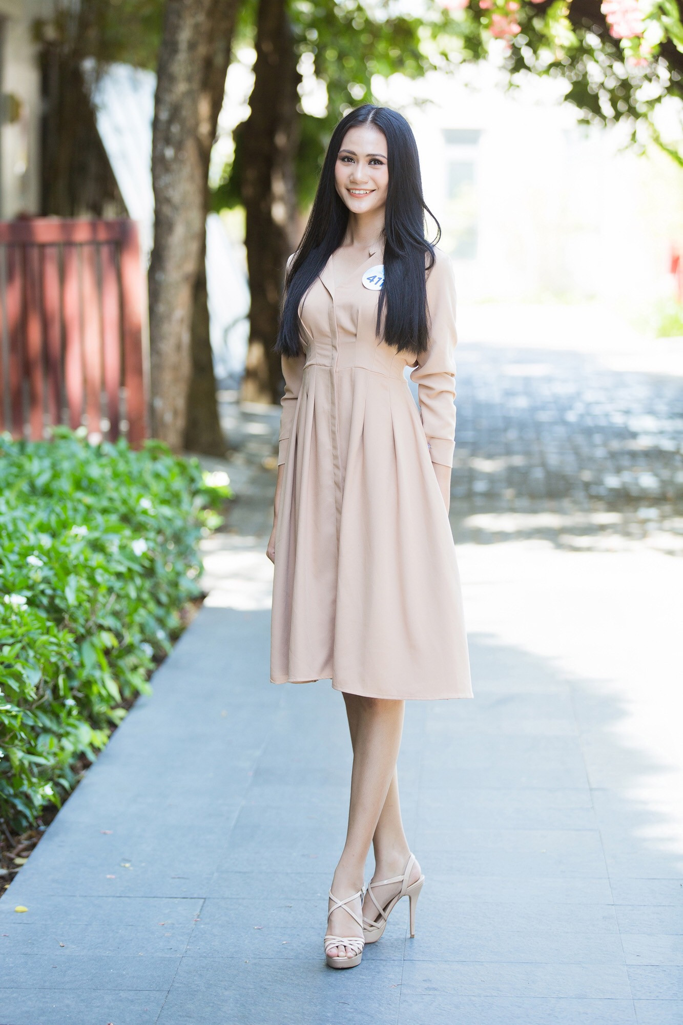Nét đẹp cá tính đầy cuốn hút của nữ sinh xứ Huế ảnh 6