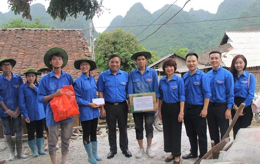 Chuyến đi “xanh” của tuổi trẻ trường Đại học Ngoại thương ảnh 1