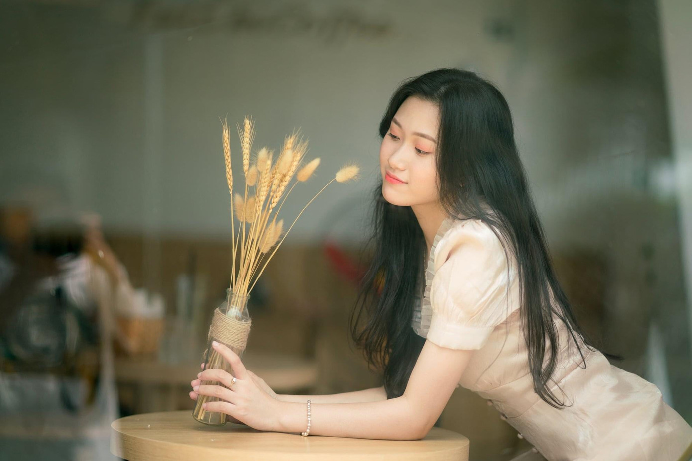 Mê mẩn với vẻ đẹp trong veo của tân sinh viên trường Đại học Thủy lợi ảnh 6