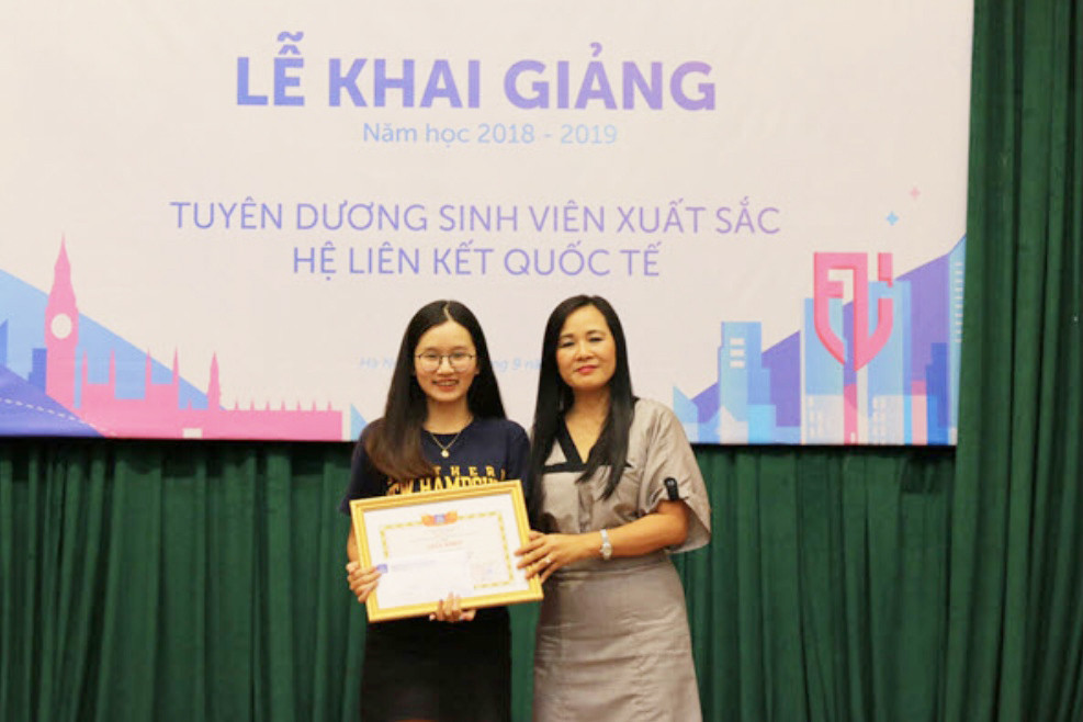 Nữ sinh viên Đại học Ngoại ngữ tốt nghiệp với GPA 4.0/4.0 ảnh 6