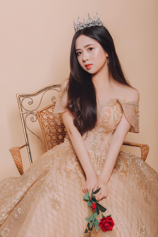 Hot girl trường Luật ước mơ làm giảng viên ảnh 17