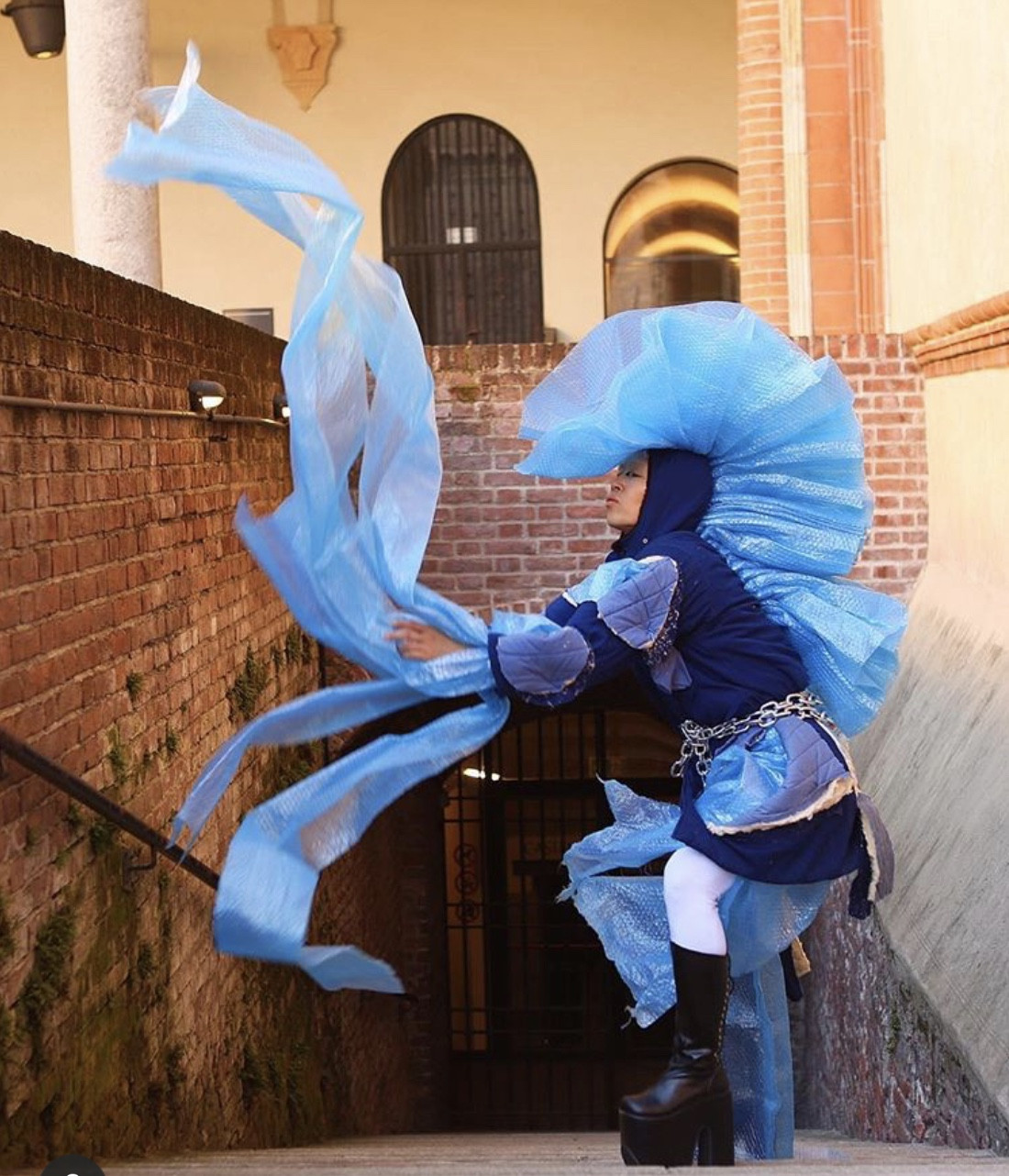 Biến rác thải thành thời trang, tái hiện nỗi đau trước khi chết của sinh vật biển ảnh 8