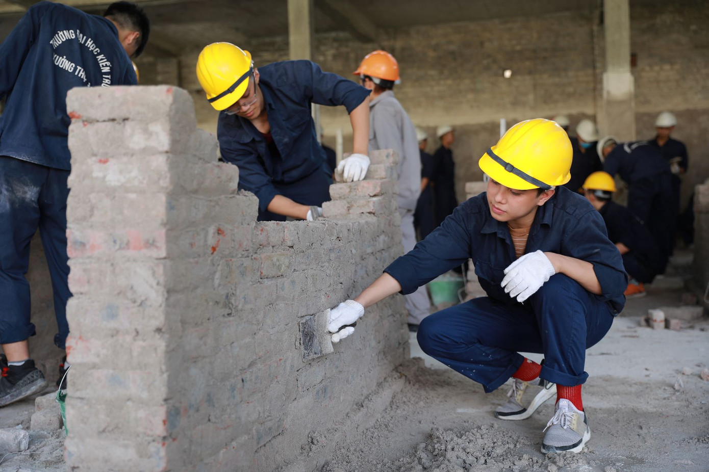 Sinh viên Đại học Kiến trúc Hà Nội hào hứng với chương trình Thực tập công nhân ảnh 5