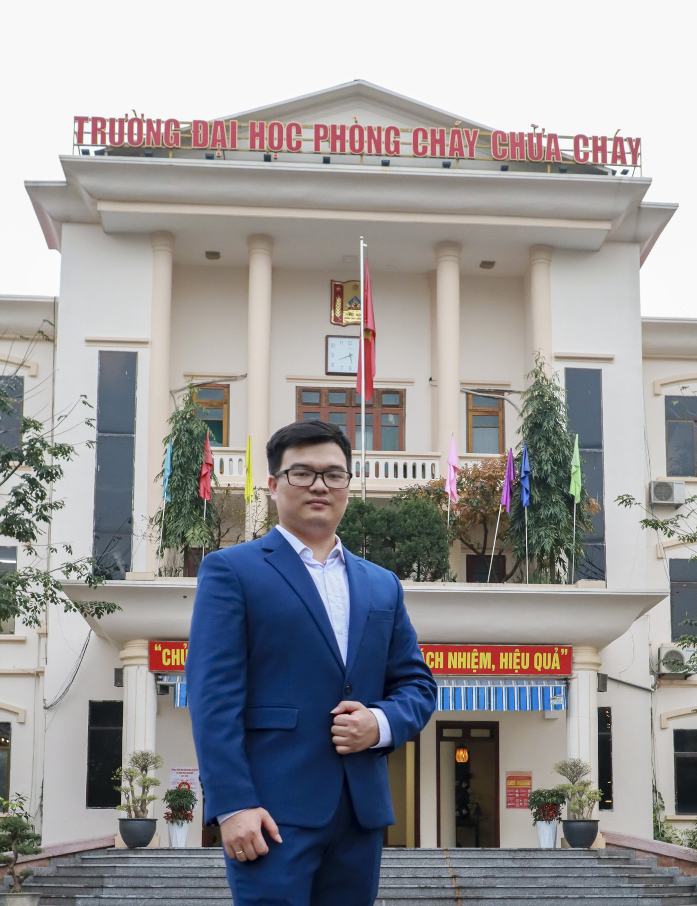 Thầy giáo Đặng Tuấn Tú Nỗi nghẹn ngào của thầy giáo trường Đại học Phòng cháy Chữa cháy ảnh 1