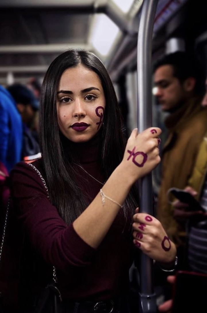 Nữ nhiếp ảnh Romania dành 6 năm kể chuyện phụ nữ trên thế giới qua hình chụp ảnh 10