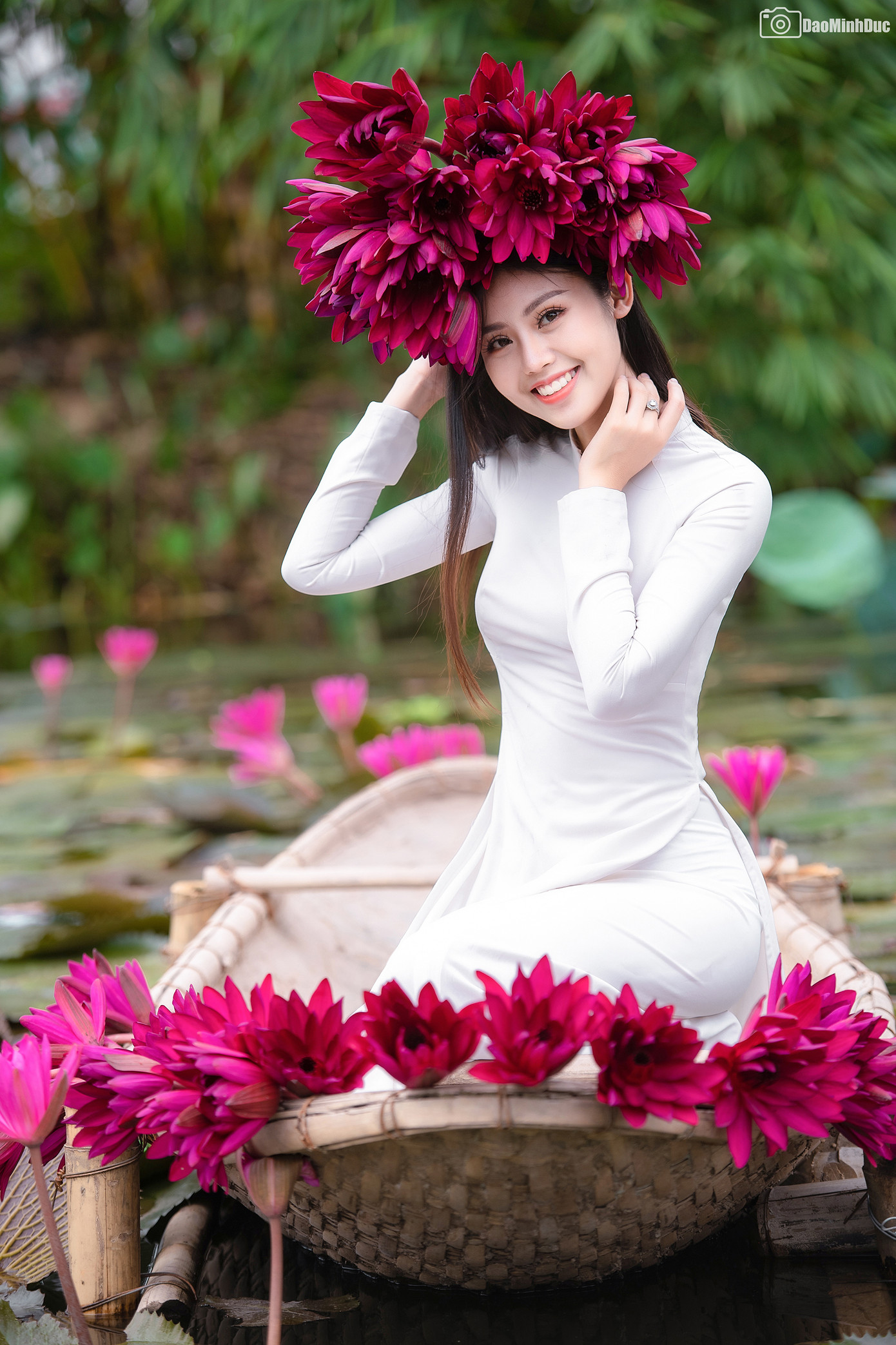 Hot girl Thủy Lợi “đốn tim” dân mạng với bộ ảnh áo dài trắng tinh khôi ảnh 15