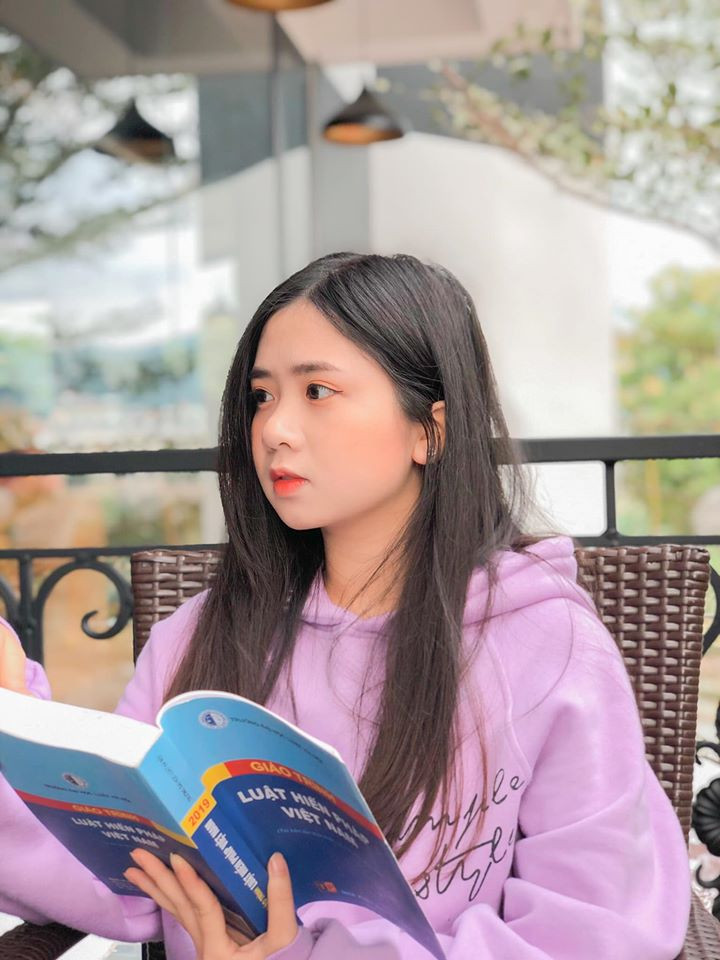 Hot girl trường Luật ước mơ làm giảng viên ảnh 14