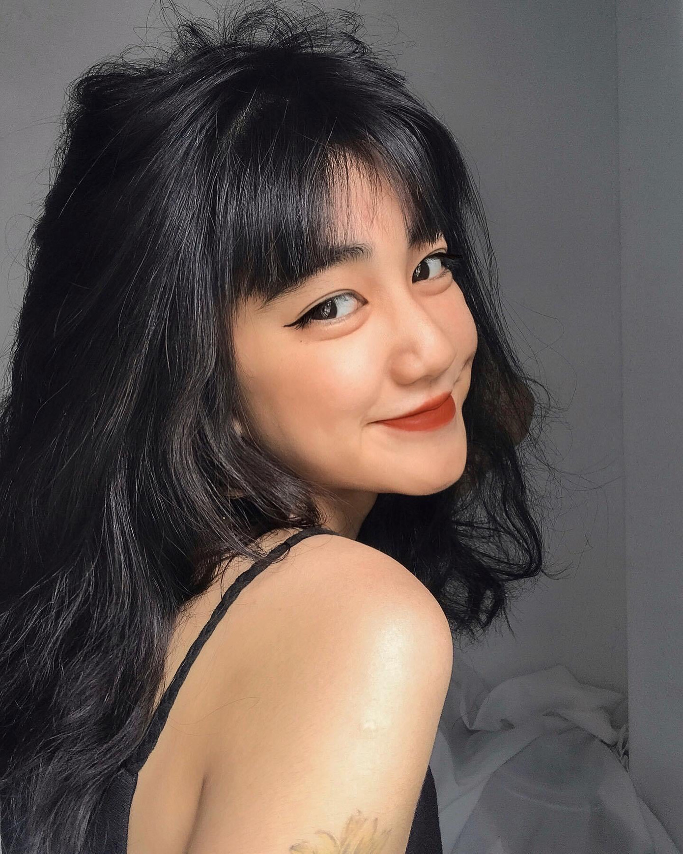 Nữ sinh thay đổi màu tóc mỗi tuần ảnh 5