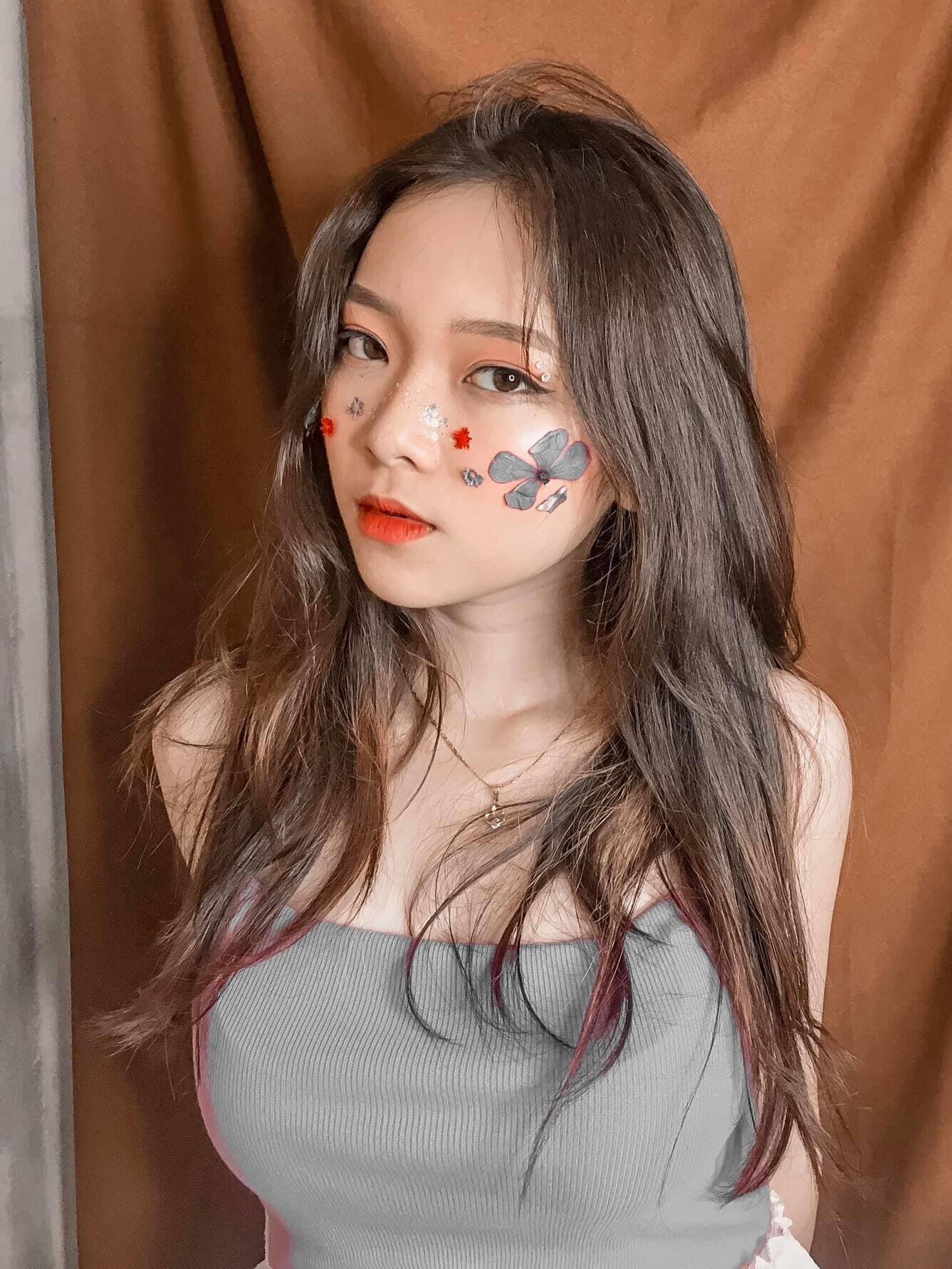 Nữ sinh 10X đa-zi-năng hút fan với vẻ đẹp gây thương nhớ ảnh 8