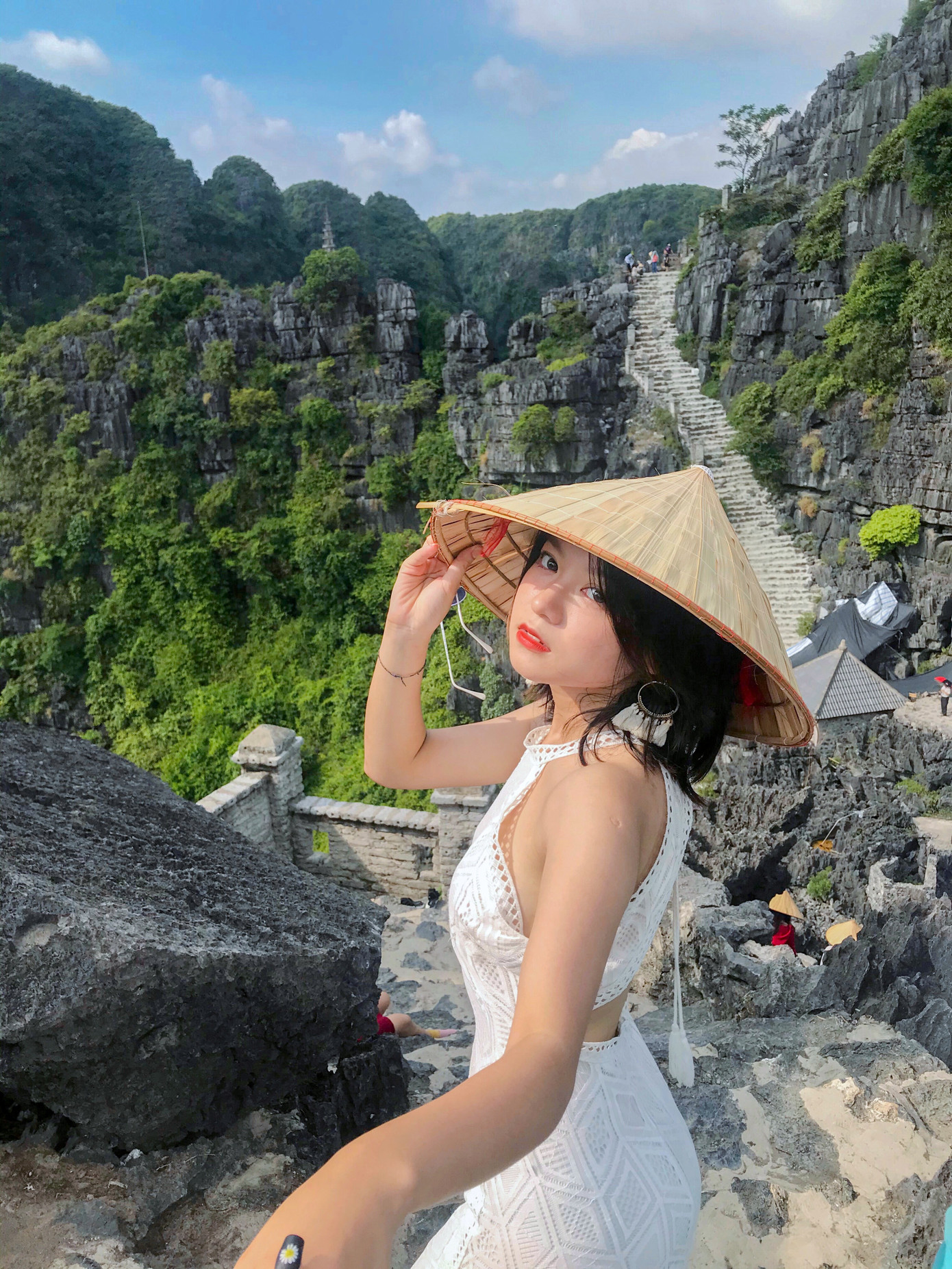 Nhan sắc có thể tàn phai, nhưng tri thức thì luôn còn mãi ảnh 13