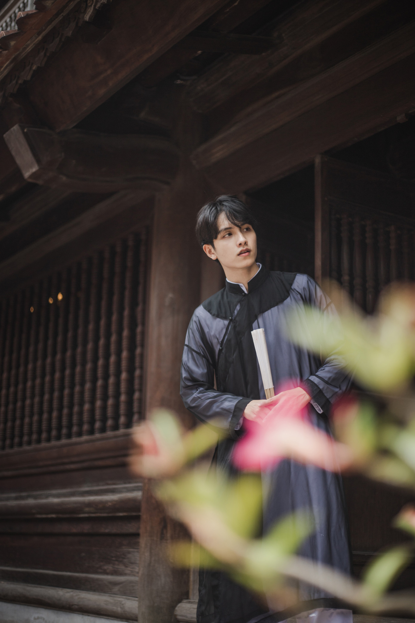 Hot boy Đại học Y trong bộ ảnh Quốc phục ảnh 5