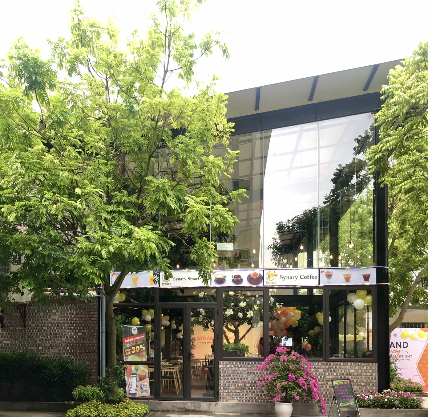 Trường CĐ nghề Công nghệ cao Hà Nội khai trương quán cafe đẹp mê ly ngay trong khuôn viên ảnh 4