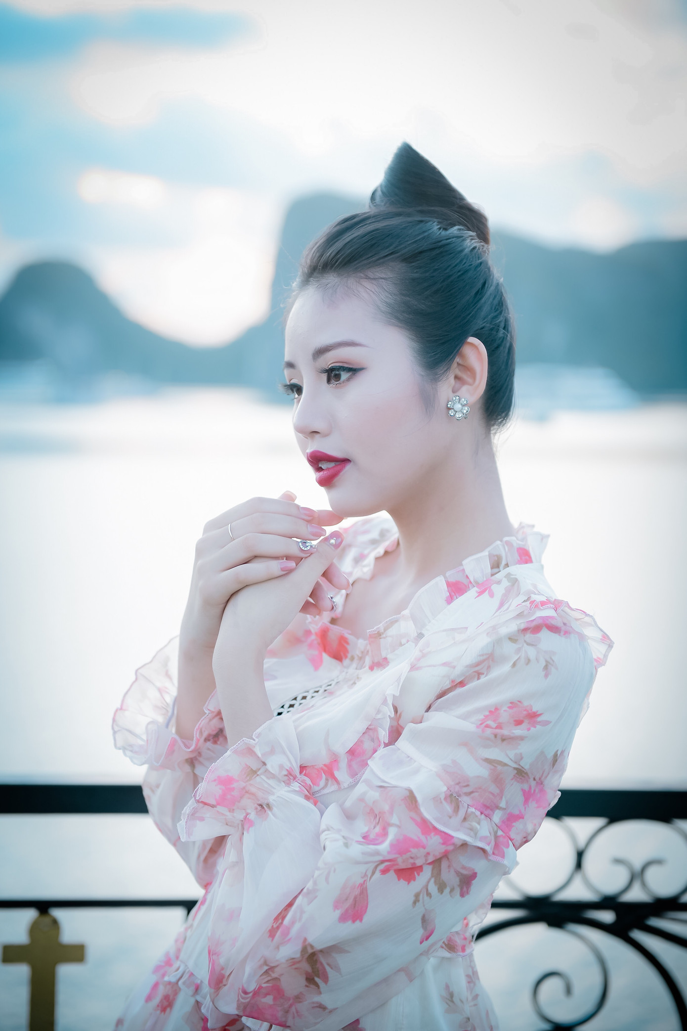 “Xác chết trôi sông” trở thành hoa khôi đại học ảnh 10