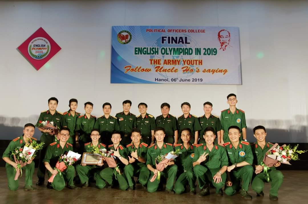 Đảng viên học sinh yêu màu xanh tình nguyện và màu xanh quân ngũ ảnh 7