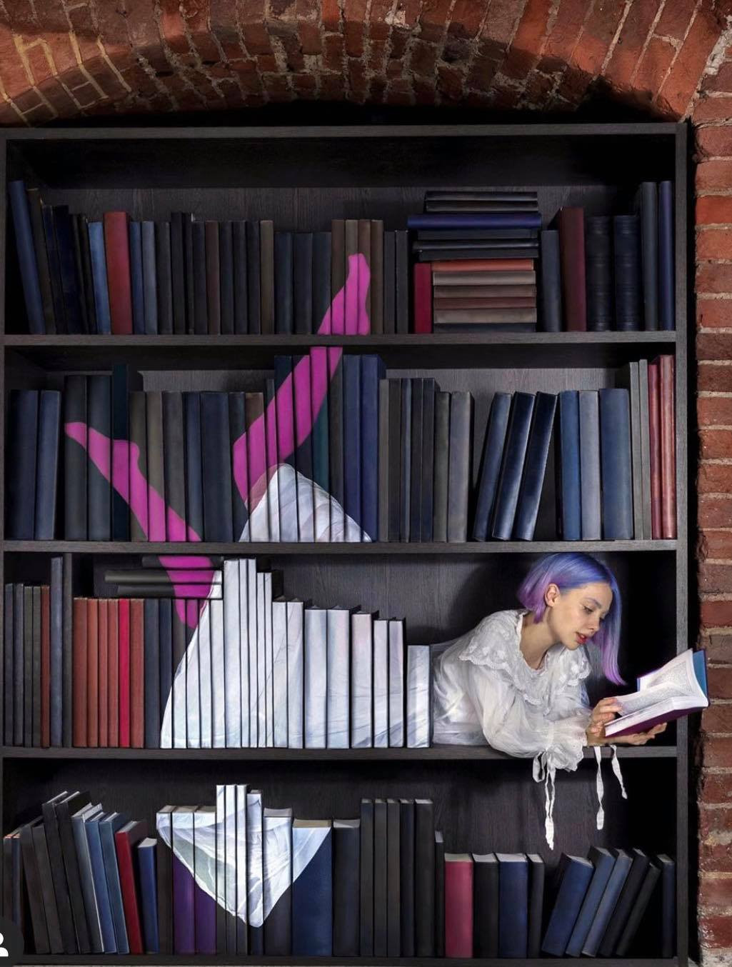 Không ngại khác biệt, hot girl Nga gây “sốt” với những bức ảnh kỳ quái đầy màu sắc ảnh 8