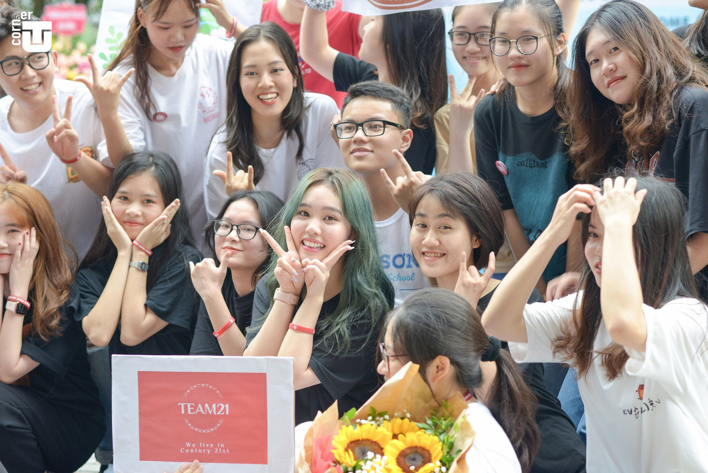 Thầy cô trường Đại học Ngoại thương “phá tan băng” cùng tân sinh viên ảnh 10