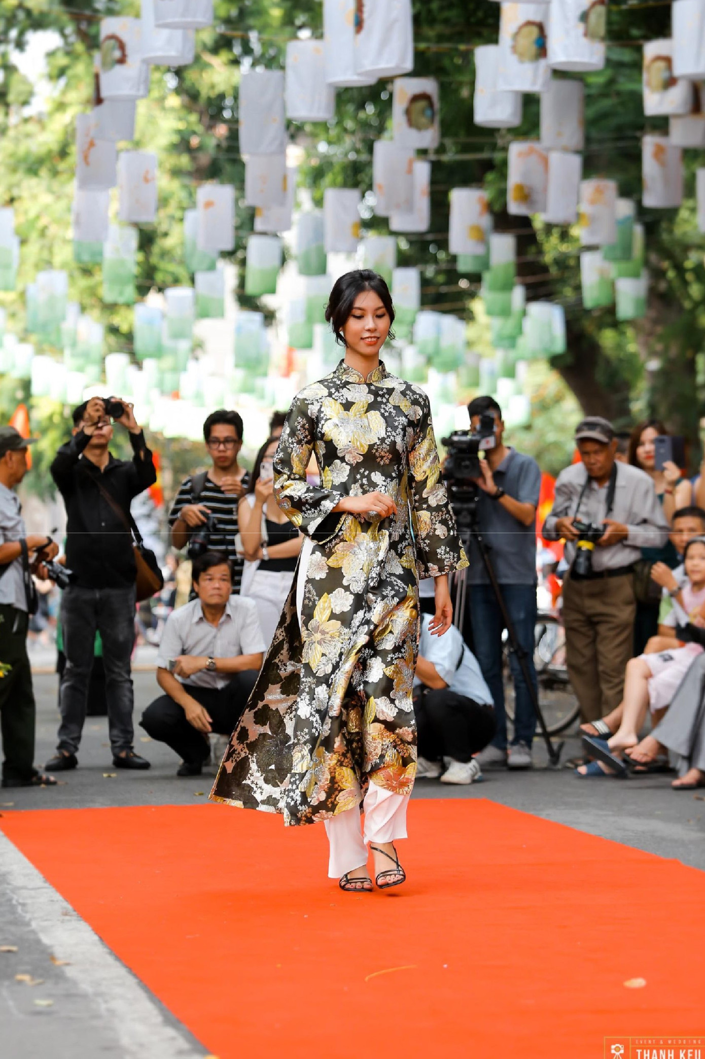 Nữ sinh trường Điện ảnh đặc biệt quan tâm đến kiến trúc và trang phục cổ trang ảnh 6