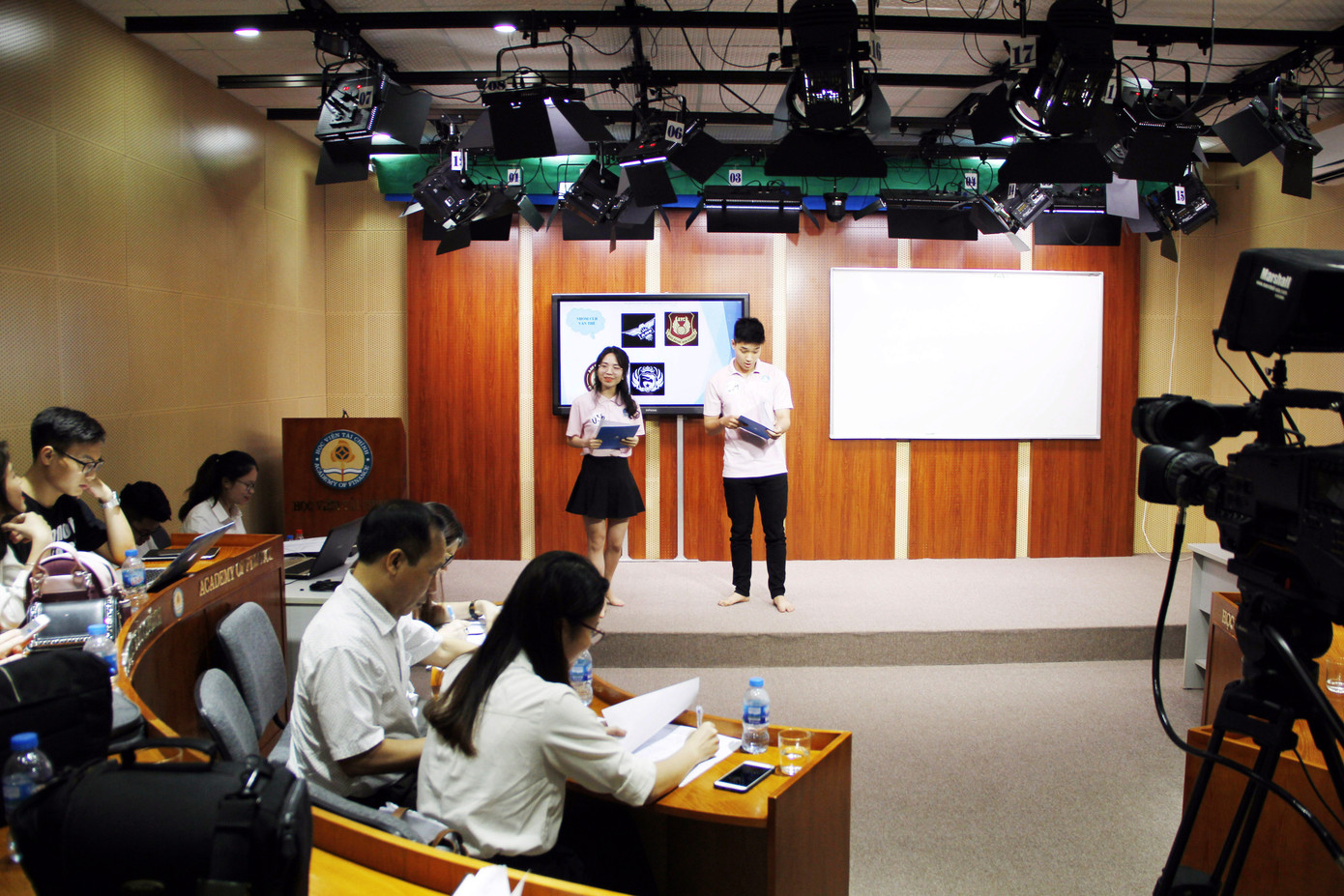 Đến Học viện Tài chính, bạn học tập như thế nào? ảnh 9