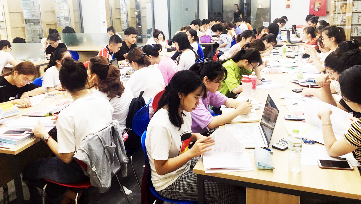 Đến Học viện Tài chính, bạn học tập như thế nào? ảnh 20